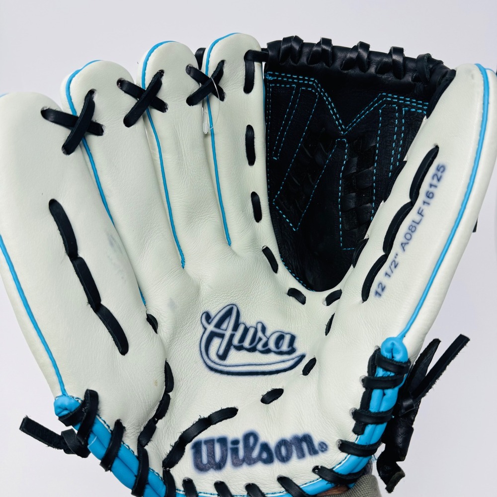 Wilson Aura A800 Fastpitch Softball Glove 12.5 Inch White Black Blue A08LF16125 - Picture 3 of 14